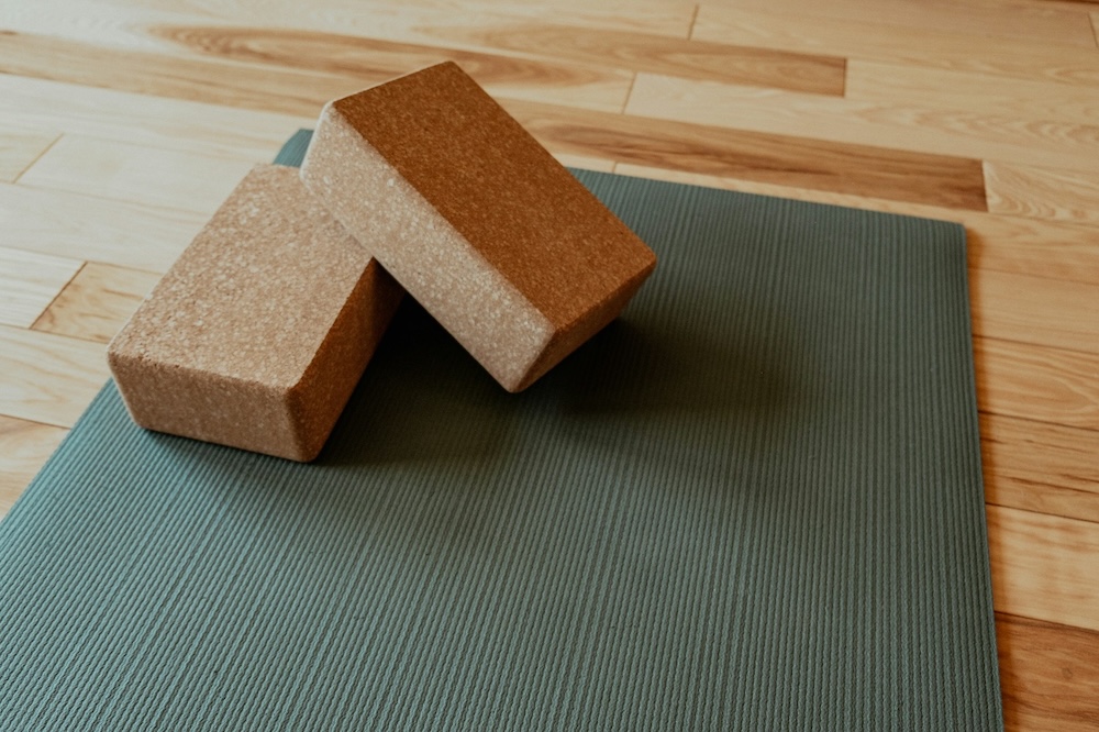 Yogamatte und Yogablöcke